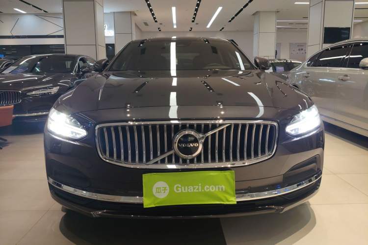 Used Volvo S90 2023 B5 Zhiyuan Luxury Edition Front