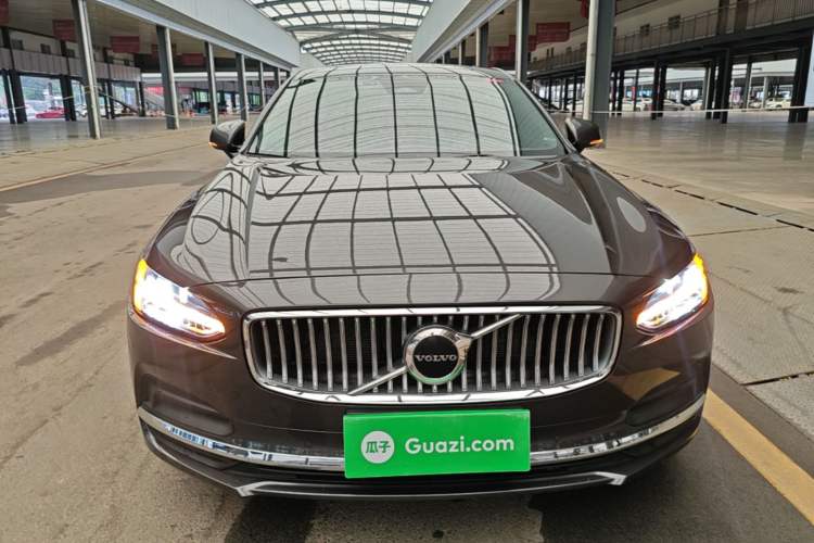 Used Volvo S90 2023 B5 Zhiyuan Luxury Edition Front