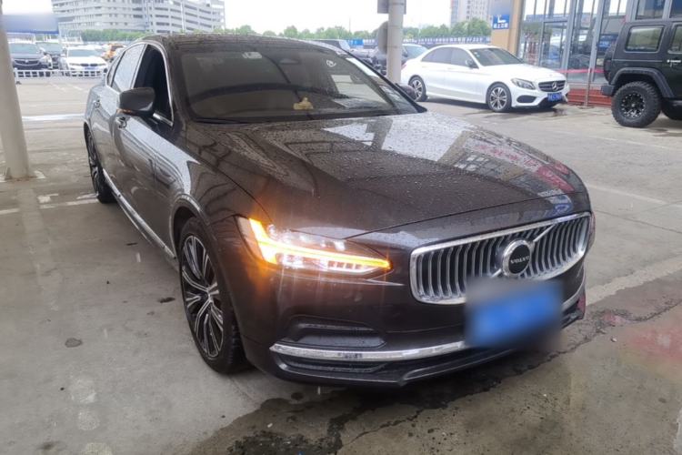 Used Volvo S90 2023 B5 Zhiyuan Luxury Edition Front Right 45 Deg