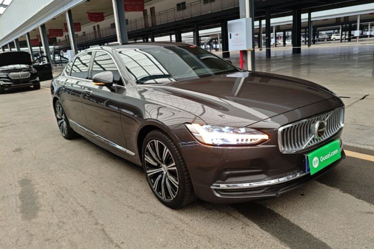 Used Volvo S90 2023 B5 Zhiyuan Luxury Edition Front Right 45 Deg