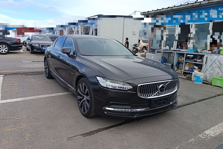 Used Volvo S90 2023 B5 Zhiyuan Luxury Edition Front Right 45 Deg