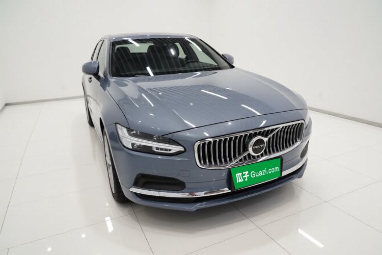 Used Volvo S90 2023 B5 Zhiyuan Luxury Edition Front Right 45 Deg