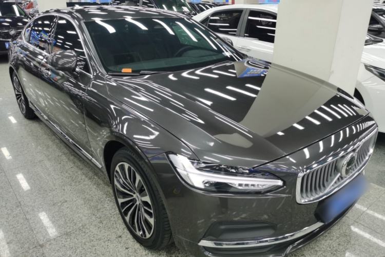 Used Volvo S90 2023 B5 Zhiyi Luxury Edition Front Right 45 Deg