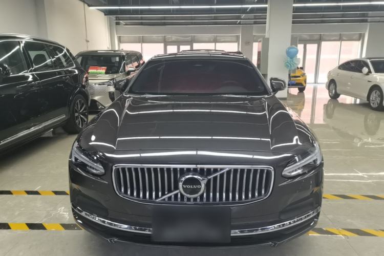 Used Volvo S90 2023 B5 Zhiyuan Luxury Edition Front