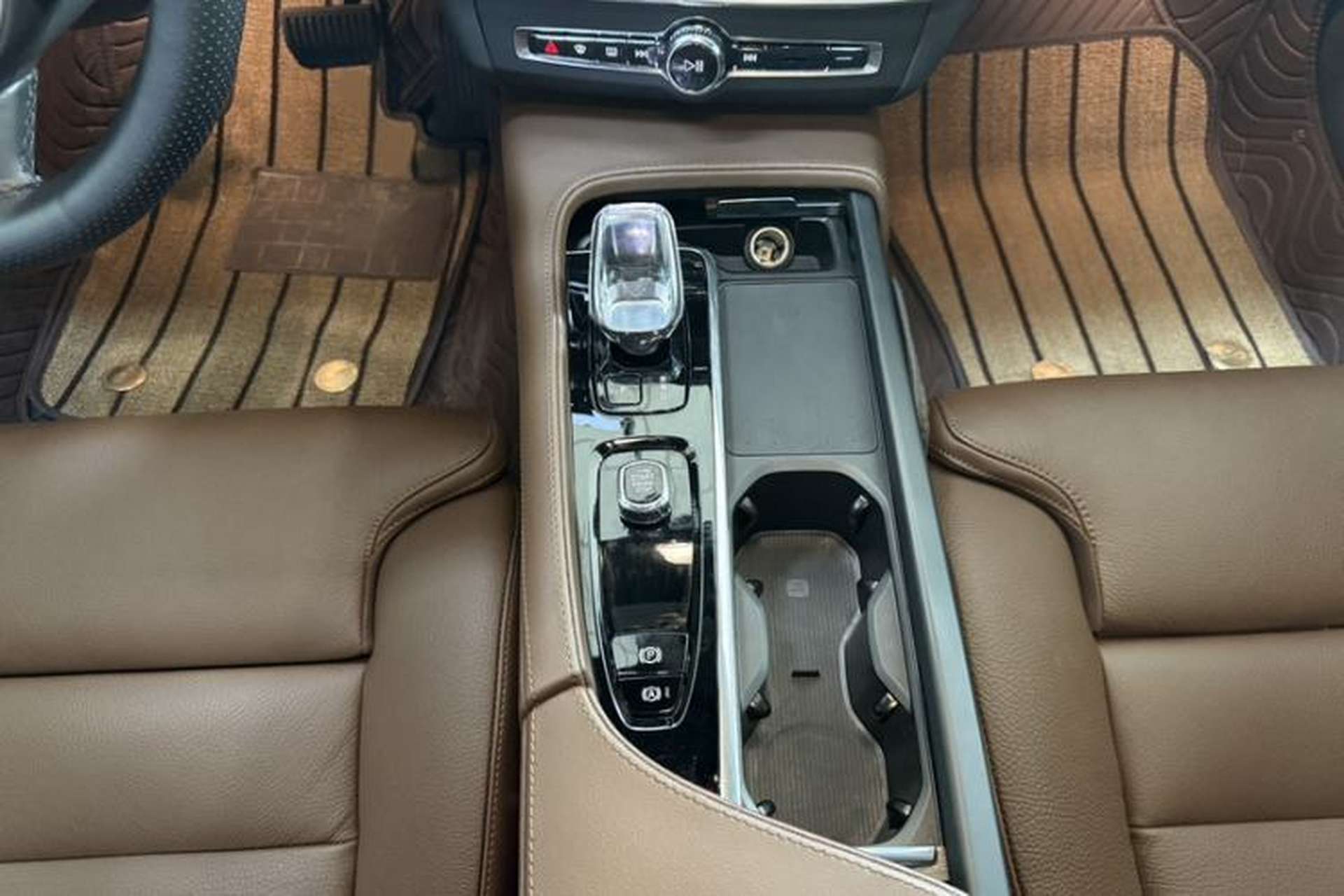 Used Volvo S90 2023 B5 Zhiyuan Luxury Edition Gear Lever