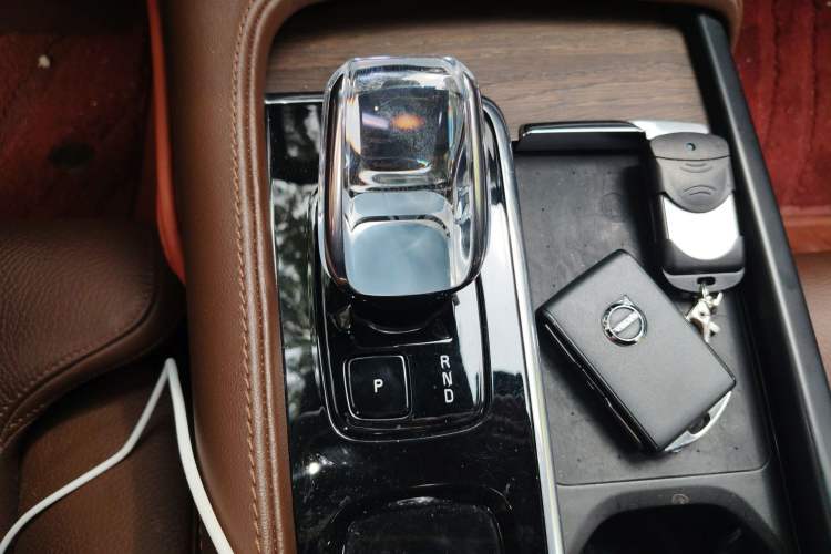 Used Volvo S90 2023 B5 Zhiyuan Luxury Edition Gear Lever