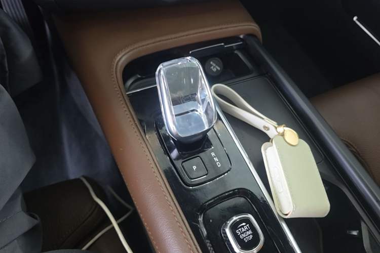 Used Volvo S90 2023 B5 Zhiyuan Luxury Edition Gear Lever