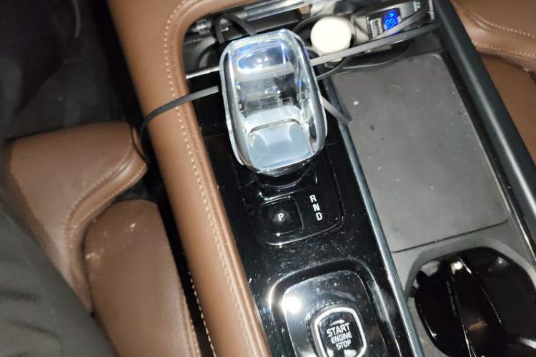 Used Volvo S90 2023 B5 Zhiyuan Luxury Edition Gear Lever