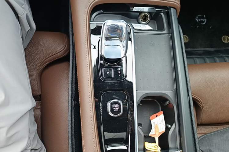 Used Volvo S90 2023 B5 Zhiyuan Luxury Edition Gear Lever