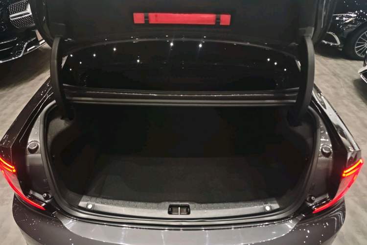 Used Volvo S90 2023 B5 Zhiyuan Luxury Edition Interior 10