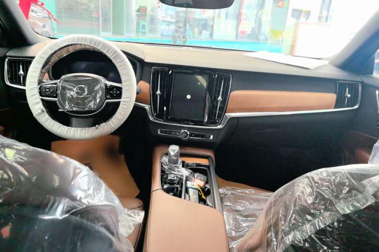 Used Volvo S90 2023 B5 Zhiyi Luxury Edition Interior 3