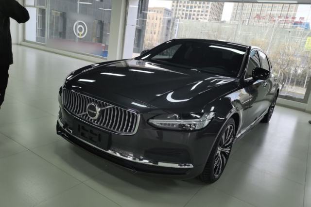 Used Volvo S90 2023 B5 Zhiyuan Luxury Edition