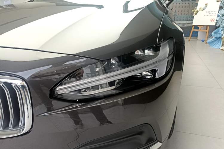 Used Volvo S90 2023 B5 Zhiyi Luxury Edition Left Front Headlight