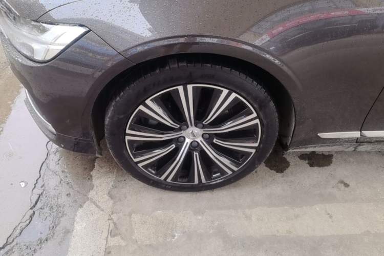 Used Volvo S90 2023 B5 Zhiyuan Luxury Edition Left Front Wheel Hub
