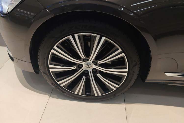 Used Volvo S90 2023 B5 Zhiyuan Luxury Edition Left Front Wheel Hub