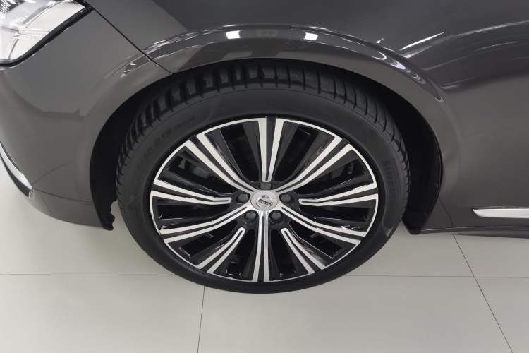 Used Volvo S90 2023 B5 Zhiyuan Luxury Edition Left Front Wheel Hub