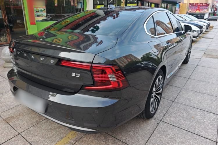 Used Volvo S90 2023 B5 Zhiyi Luxury Edition Rear Right 45 Deg