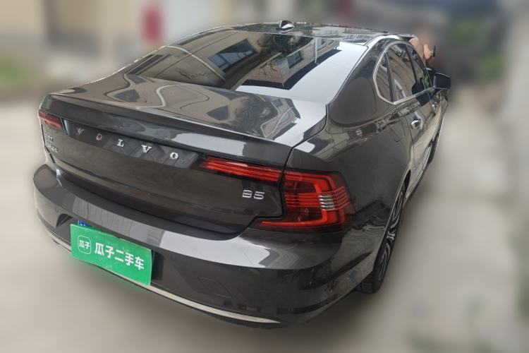 Used Volvo S90 2023 B5 Zhiyuan Luxury Edition Rear Right 45 Deg