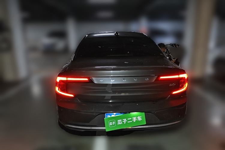 Used Volvo S90 2023 B5 Zhiyuan Luxury Edition Rear