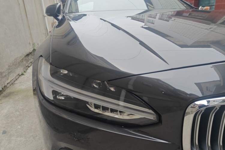 Used Volvo S90 2023 B5 Zhiyuan Luxury Edition Right Front Headlight