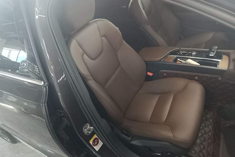 Used Volvo S90 2023 B5 Zhiyi Luxury Edition Right Front Seat