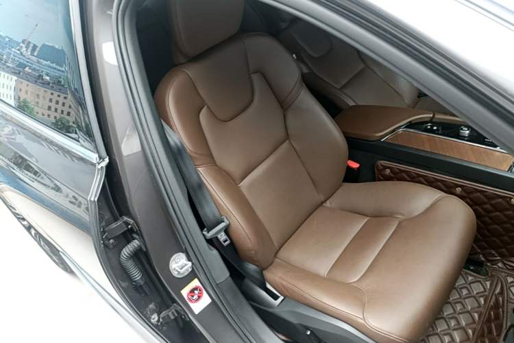 Used Volvo S90 2023 B5 Zhiyi Luxury Edition Right Front Seat