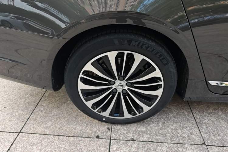 Used Volvo S90 2023 B5 Zhiyi Luxury Edition Right Rear Wheel Hub