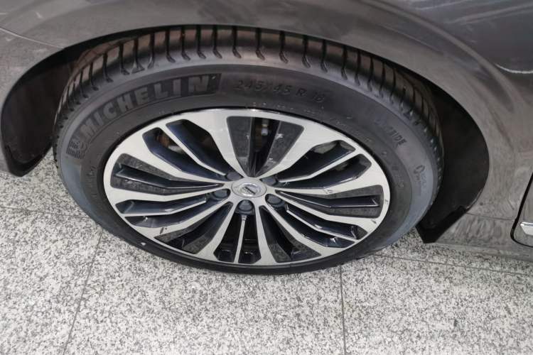 Used Volvo S90 2023 B5 Zhiyi Luxury Edition Right Rear Wheel Hub