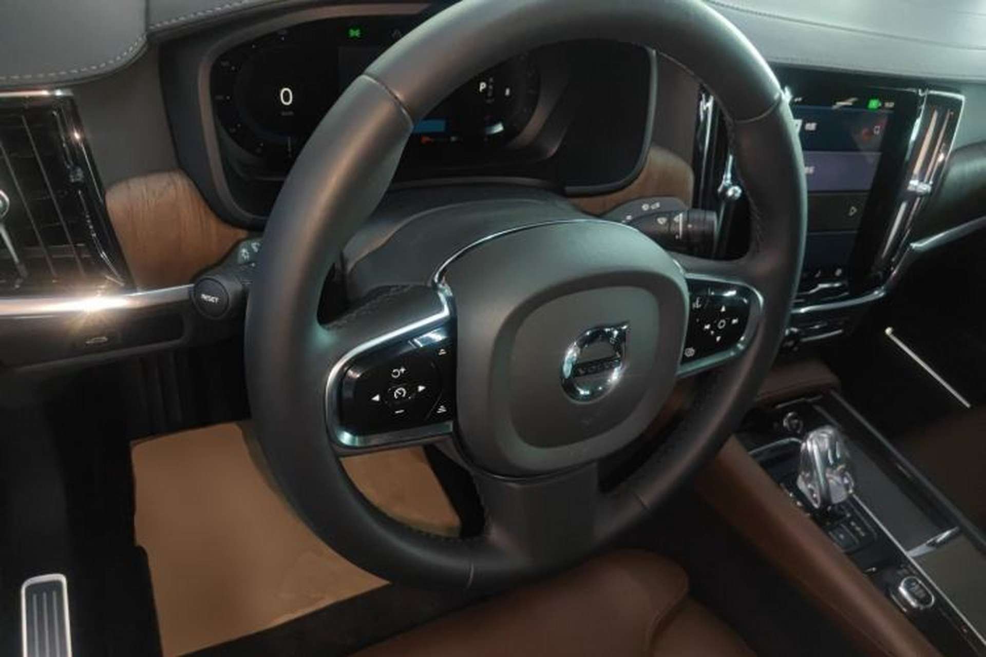 Used Volvo S90 2023 B5 Zhiyuan Luxury Edition Steering Wheel