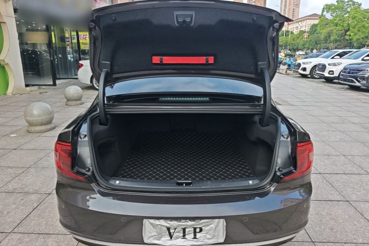Used Volvo S90 2023 B5 Zhiyi Luxury Edition Trunk