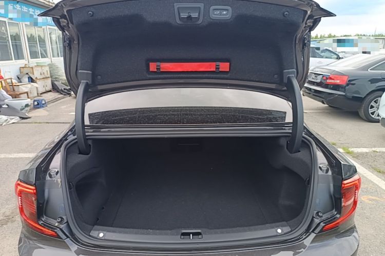 Used Volvo S90 2023 B5 Zhiyuan Luxury Edition Trunk