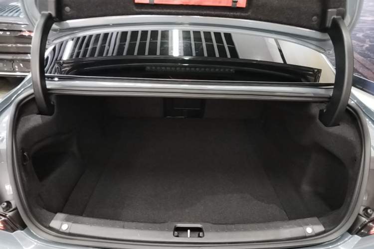 Used Volvo S90 2023 B5 Zhiyuan Luxury Edition Trunk