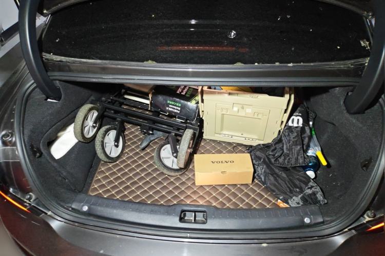 Used Volvo S90 2023 B5 Zhiyuan Luxury Edition Trunk