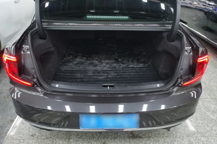 Used Volvo S90 2023 B5 Zhiyi Luxury Edition Trunk