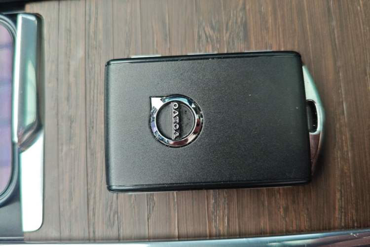 Used Volvo S90 2023 B5 Zhiyuan Luxury Edition Vehicle Key