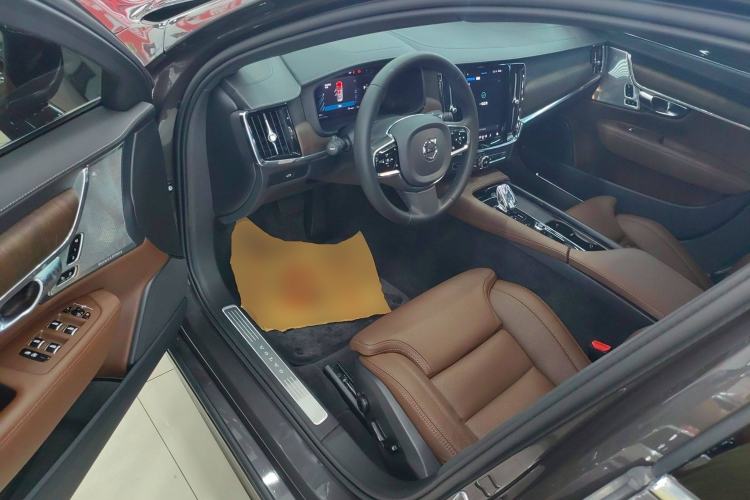 Used Volvo S90 2023 B5 Luxury Smart Edition Driver Seat