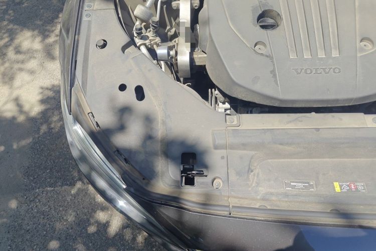 Used Volvo S90 2023 B5 Zhiyuan Luxury Edition Engine Bay Right