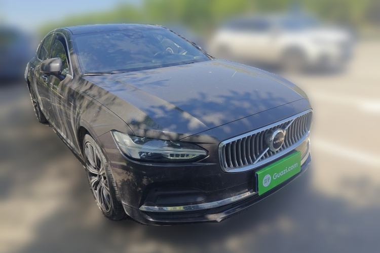 Used Volvo S90 2023 B5 Zhiyuan Luxury Edition Front Right 45 Deg