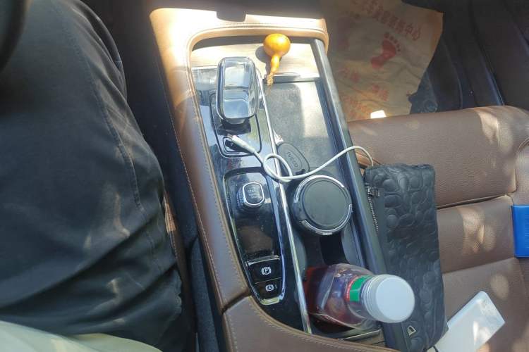 Used Volvo S90 2023 B5 Zhiyuan Luxury Edition Gear Lever