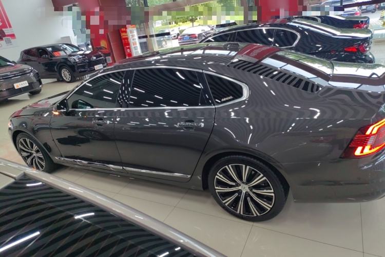Used Volvo S90 2023 B5 Luxury Smart Edition Left Side