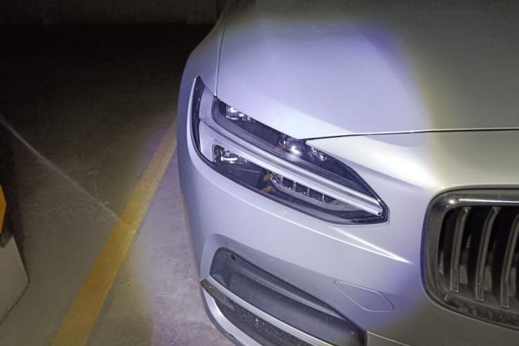 Used Volvo S90 2023 B5 Zhiyi Luxury Edition Right Front Headlight