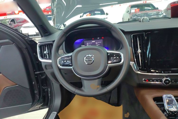 Used Volvo S90 2023 B5 Luxury Smart Edition Steering Wheel
