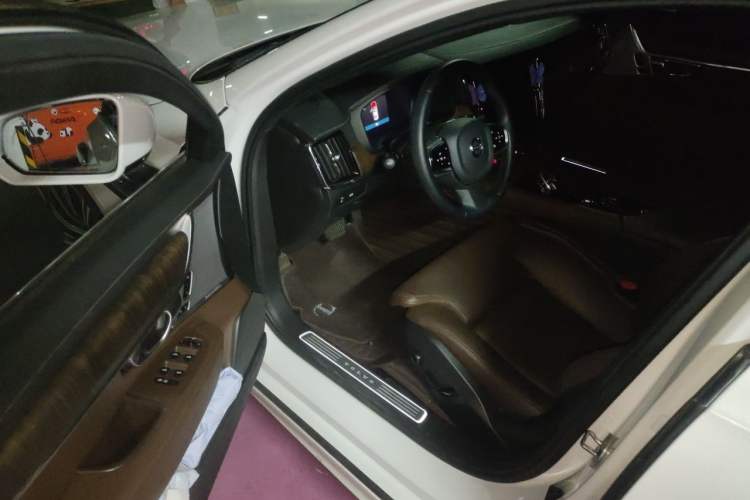 Used Volvo S90 2023 B5 Zhiyuan Luxury Edition Driver Seat
