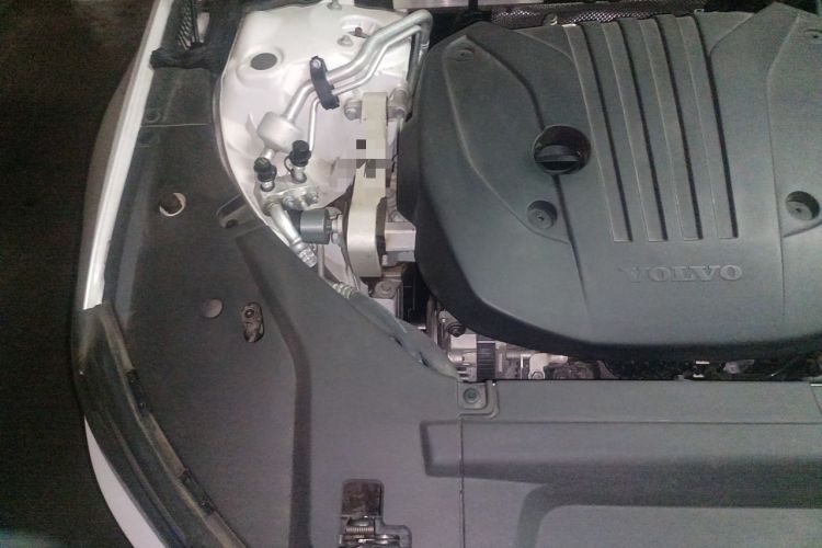 Used Volvo S90 2023 B5 Zhiyi Luxury Edition Engine Bay Right