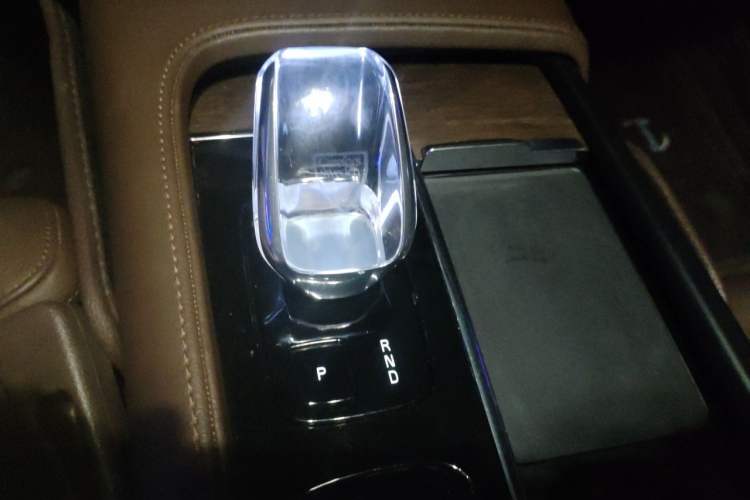 Used Volvo S90 2023 B5 Zhiyuan Luxury Edition Gear Lever