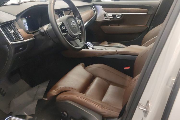 Used Volvo S90 2023 B5 Luxury Smart Edition Left Front Seat