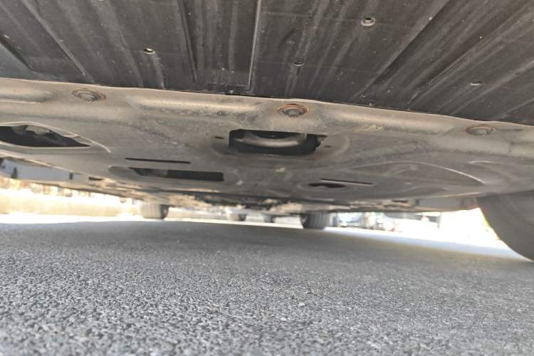 Used Volvo S90 2023 B5 Zhiyi Luxury Edition Chassis Front