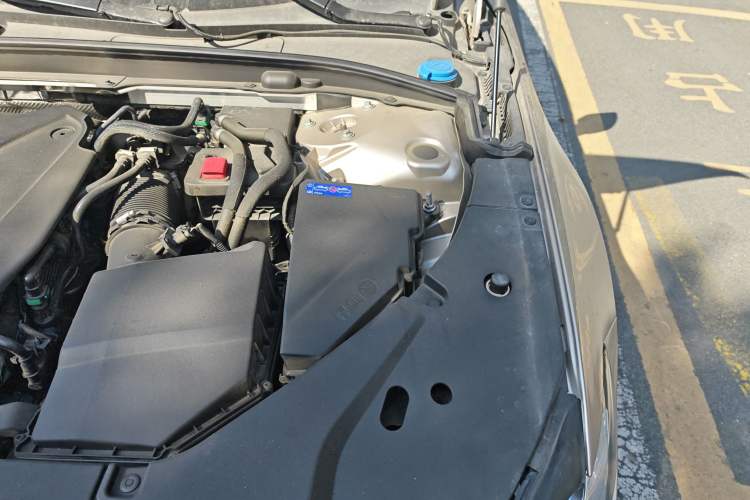 Used Volvo S90 2023 B5 Zhiyi Luxury Edition Engine Bay Left