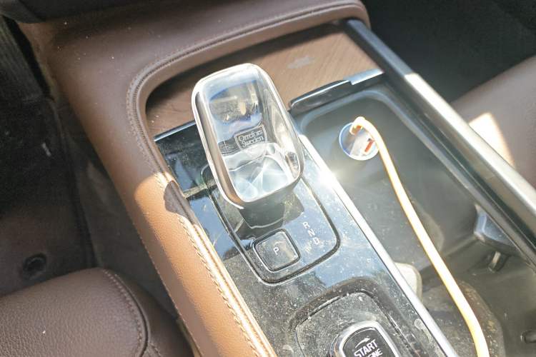Used Volvo S90 2023 B5 Zhiyi Luxury Edition Gear Lever