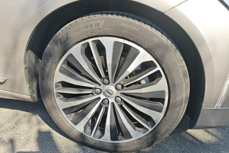Used Volvo S90 2023 B5 Zhiyi Luxury Edition Right Front Wheel Hub